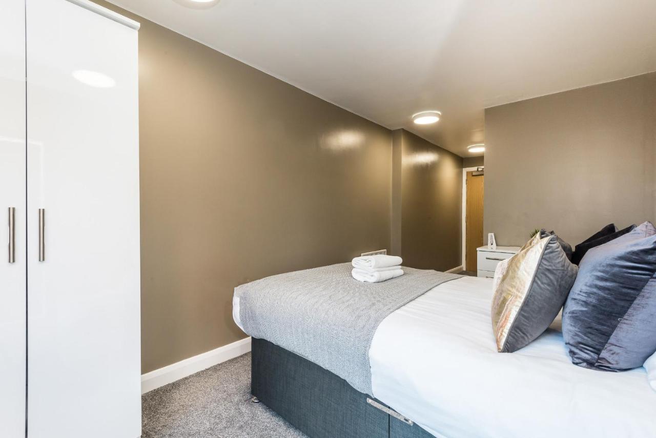 Host Apartments - Spacious 3 Bed Apartment With 3 Ensuites Liverpool Exteriör bild